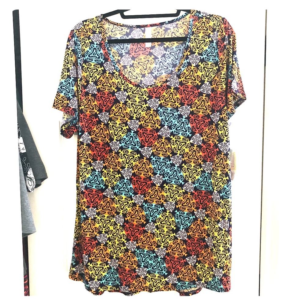 Lularoe colorful classic tee 2XL